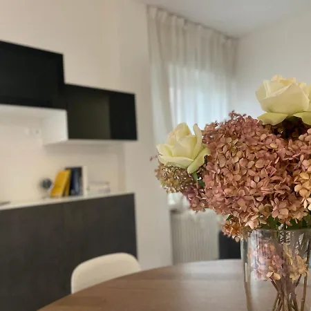 Casa Veronica Nel Cuore Di アパート